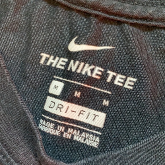 Just Do It Dri-Fit Nike short sleeve shirt - Picture 4 of 4